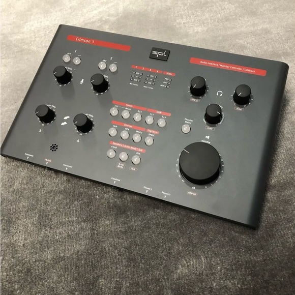 SPL Crimson Model 1700 V3 USB,
Matrix Monitor Controller, Talkback (black) - Picture 2 of 3